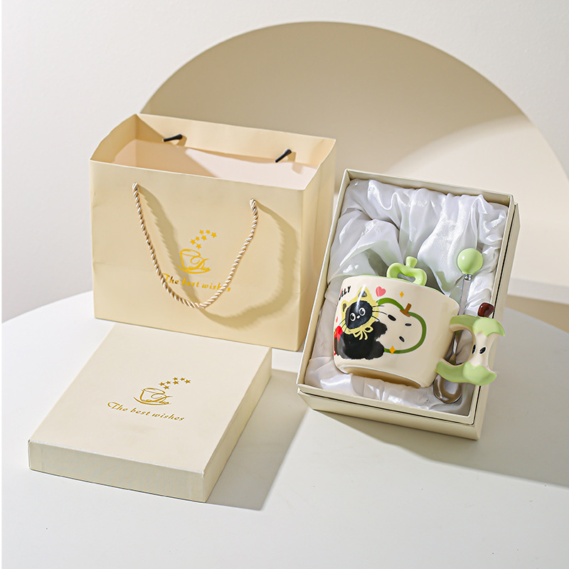 chat pomme verte avec cuillère-coffret cadeau et sac beige