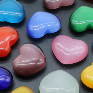 Gran Corazón Abombado de 30mm, Piedra Ojo de Gato Colorida en Forma de Corazón, Adorno de Piedra Pulida Suelta, Pieza para Manualidades, Accesorios DIY Color Caramelo - Product Image 3