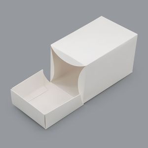 Carton en papier personnalisé pratique et écologique avec conception anti-humidité pour l'emballage de cadeaux et de produits - Product Image 1