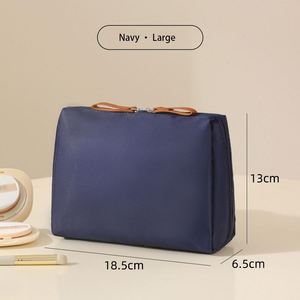 Nouvelle Trousse de Maquillage Portable Mini Imperméable Super Tendance Style Fire Ins 2026 – Petite Pochette de Rangement Rouge à Fermeture Éclair - Product Image 5