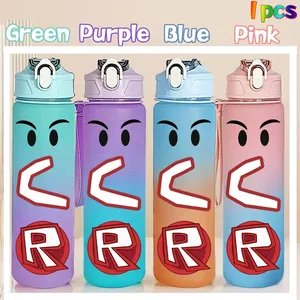 Botella Robloxs A-Z de 750 ml, gran capacidad, diseño de letras de videojuegos, para ejercicio al aire libre, color degradado, vaso de agua con pajita de plástico, vaso de plástico para beber. - Product Image 4