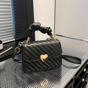 2025กระเป๋าแฟชั่นผู้หญิงขายดีกระเป๋าสะพายไหล่ใบเล็กทำจากหนัง PU แบบเรียบง่ายกระเป๋าสะพายข้างแบบมีลายนูนเกรดสูง - Product Image 6