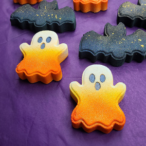 Bombas de baño orgánicas de Halloween de etiqueta privada OEM baño espeluznante Fizzies con nutrición de la piel gran oferta - Product Image 5