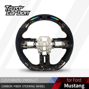 Volante de Fibra de Carbono Forjado Personalizado y Elegante para <span class=keywords><strong>Ford</strong></span> <span class=keywords><strong>Mustang</strong></span> S550 2015-2023 5.0L GT <span class=keywords><strong>V8</strong></span> 350 500 Shelby <span class=keywords><strong>Mach</strong></span> <span class=keywords><strong>1</strong></span> RTR - Product Image 2