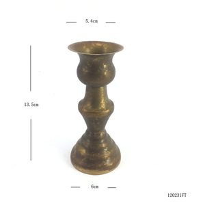 Novedad <span class=keywords><strong>2023</strong></span>: Juego de 4 candelabros de latón antiguos hechos a mano, estilo vintage, para velas cónicas, centros de mesa y decoración del hogar. - Product Image 6