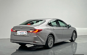 Toyota Camry Berline d'occasion 2025 à prix abordable, essence, faible kilométrage, excellent état, <span class=keywords><strong>voiture</strong></span> d'occasion certifiée - Product Image 2