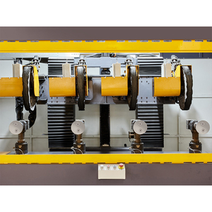 Lucidatrice CNC automatica a quattro assi completamente efficiente per la superficie dell'hardware in lega di metallo - Product Image 2