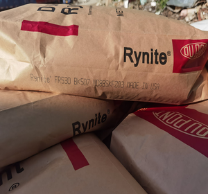 Résine thermoplastique ignifuge à haute rigidité Rynite PET FR530 BK507 NC010 30GF pour appareils industriels - Product Image 1