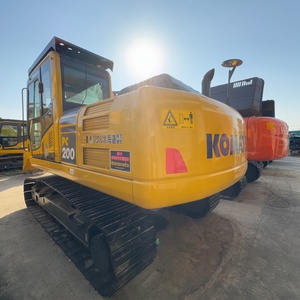 รถขุดตีนตะขาบ Komatsu PC200 มือสองคุณภาพสูง สภาพ 90% พร้อมขาย - Product Image 1