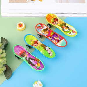 Trottinette à doigts 8,5x2,5cm en plastique, skateboard à rétrofriction pour enfants de 2 à 4 ans, cadeau unisexe - Product Image 4