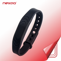 Prix usine RFID Silicone Bracelet Inscriptible Étanche Passif NFC Bracelet Mini Tag 13.56MHz 125kHz 1K PVC Puce QR Code