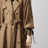 Manteau trench vintage kaki pour femme, double boutonnage, mi-long, doublure polaire, élégant et sophistiqué, avec ceinture
