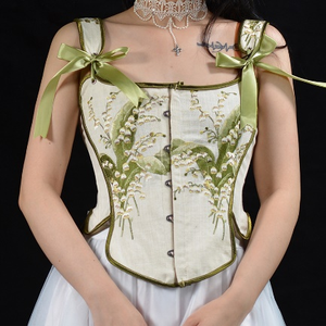 Tunique-gilet gothique steampunk vintage pour femmes grandes tailles avec corset surbuste à lacets sur le devant et design respirant - Product Image 1