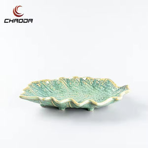 Jade Vert Irrégulier Unique <span class=keywords><strong>En</strong></span> <span class=keywords><strong>Forme</strong></span> <span class=keywords><strong>De</strong></span> <span class=keywords><strong>Feuille</strong></span> <span class=keywords><strong>En</strong></span> Céramique Sushi Snack Assiettes Plats Créatifs Assiettes Assiettes <span class=keywords><strong>En</strong></span> Porcelaine Ensembles <span class=keywords><strong>De</strong></span> Vaisselle - Product Image 4