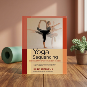 Secuenciación de Yoga por Mark Stephens, Libro en Formato Paperback en Inglés, Guía de Práctica e Instrucción de Yoga - Product Image 2