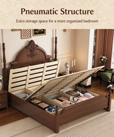 Lit double vintage français en bois, cadre rembourré élégant avec rangement, lit de mariage classique pour chambre principale