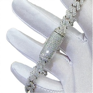 Pulsera de tenis de lujo para mujer de plata 925 con moissanita, corte brillante redondo, engaste pavé, diseño geométrico, para uso diario - Product Image 3