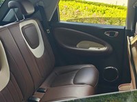 Wuling Bingo 2024 2025 2026, Mini Vehículo Eléctrico de Nueva Energía, 4 Plazas, Automático, Asientos de Cuero Oscuros, Volante a la Izquierda