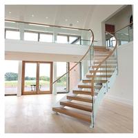 Escalier moderne et incurvée, en bois, forme ronde, pour l'intérieur