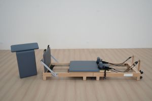 Máquina <span class=keywords><strong>de</strong></span> reformador <span class=keywords><strong>de</strong></span> Pilates para mejorar la fuerza <span class=keywords><strong>y</strong></span> la flexibilidad que ahorra espacio, madera <span class=keywords><strong>de</strong></span> roble plegada para entrenamiento <span class=keywords><strong>de</strong></span> relajación corporal - Product Image 6