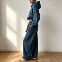 Ensemble Jogging Oversize Personnalisable pour Femme en Molleton Brodé – Sweat à Capuche Court et Pantalon Décontracté en Coton