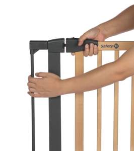Barrière de sécurité pour bébé en bois Simply Close - Installation rapide et facile pour les bébés de 6 à 12 mois - Product Image 5