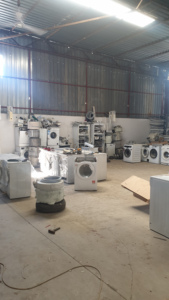 Lave-linge automatique à chargement frontal <span class=keywords><strong>d</strong></span>'<span class=keywords><strong>occasion</strong></span> - Acier inoxydable, excellent état, capacité 5.67.0kg, utilisation extérieure, <span class=keywords><strong>machine</strong></span> à <span class=keywords><strong>laver</strong></span> usagée - Product Image 4