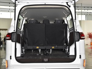 BAIC Manufacturing Ruisheng Wangpai M7 2024 2.0L Manuelle Longue Base de Roulement Création de Richesse Monospace 7 Places de Taille Moyenne à Grande Essence - Product Image 6