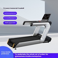 Tapis roulant de gymnastique commercial intelligent avec grand écran LCD Équipement de fitness à faible bruit pour usage domestique Type de conduite électrique