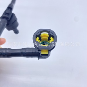 ท่อไอดีรถยนต์ Volkswagen Golf รุ่น 03F133751B ท่อสูญญากาศทดแทนใหม่ ท่อระบายอากาศเครื่องยนต์ - Product Image 5