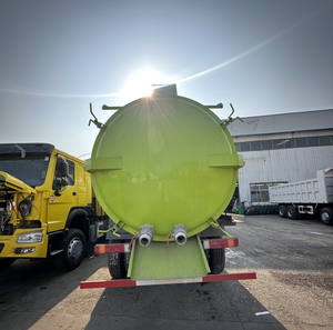 Camion de vidange des eaux usées HOWO 6x4 robuste de 20000 L avec pompe à vide pour l'aspiration des eaux usées, camion-citerne à vide pour égouts - Product Image 4