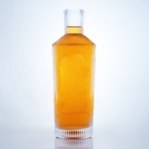 Vente en gros d'étiquette personnalisable bouteille en verre de 500ml 700ml 750ml Gin Whisky Rhum Tequila Vodka bouteille en verre avec liège - Product Image 1