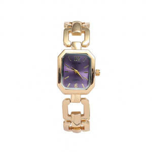 2024 Auror nouvelle petite montre compacte carrée parfumée pour femme, luxe léger avec diamant et bande d'acier, montre à quartz rétro - Product Image 1