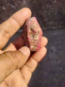 Oferta Especial: Rubí Natural Marrón, Gema Suelta en Bruto, Semitranslúcida, 464 Quilates, Origen Rajasthan, SHRI KRISHNA ASHIRWAD GEMS - Product Image 3