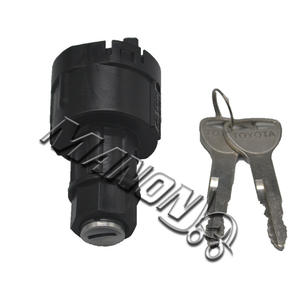 Interruptor de encendido para montacargas Toyota 57510-23000-71 con llave incluida para montacargas manuales - Product Image 1