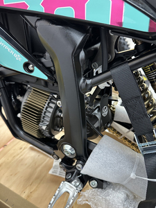 Nouvelle Moto Tout-Terrain 58V 22Ah 8kW 185N.m 65km/h Surron Bee 2026 Nouvelle Version Intelligente SurRon - Product Image 4