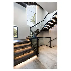 Сделанные на заказ лестницы стеклянные перила в форме дуги лестница дизайн лестница из дерева и стали лестница для дома