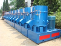 100-1000 kg/h Offre Spéciale automatique plastique PP PE HDPE LDPE LLDPE Film compacteur de fibres Densification Granules Agglomérateur Machine