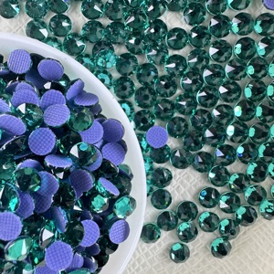 Strass en verre bleu zircon étincelant 2078 1440 pièces, 16 facettes, dos plat, cristal pour robes de mariée - Product Image 2