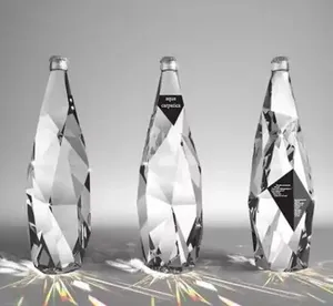 מותאם אישית 500ml750ml מותאם אישית בקבוק זכוכית עם כסף כובע פלסטיק כסף מותאם אישית תווית שירות בגדלים זמינים 500 מ "ל 750 מ" ל - Product Image 3