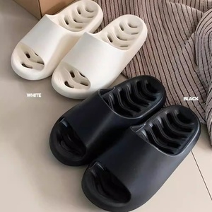 Ciabatte XIXITIAO in <span class=keywords><strong>EVA</strong></span> a Rapida Asciugatura per Uomo e Donna, Leggere e Antiscivolo con Fori <span class=keywords><strong>di</strong></span> Drenaggio per Bagno e Doccia - Product Image 5