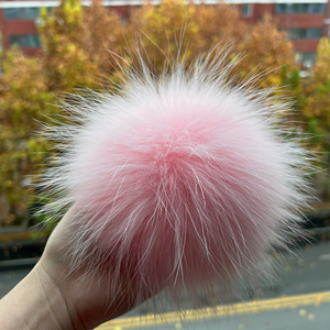 Pompones de Piel de Mapache Natural de Alta Calidad, Esponjosos, con Broche, 15 cm, Desmontables, para Tejer Gorros - Product Image 4