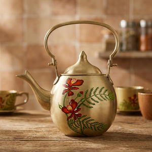 Bouilloire à thé dorée à motif floral avec poignée et couvercle, pot à eau en métal, design floral - Product Image 3