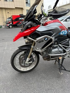 Motocicleta de Segunda Mano, Motocicleta Usada de Aventura, Marca Alemana, Modelo <span class=keywords><strong>1200GS</strong></span>, Color Plata y Rojo, 33500 km - Product Image 5