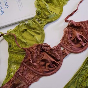 Set <span class=keywords><strong>Reggiseno</strong></span> e Slip in Raso Floreale <span class=keywords><strong>con</strong></span> Pizzo, Sexy ed Elegante, Mezza Coppa <span class=keywords><strong>con</strong></span> <span class=keywords><strong>Ferretto</strong></span>, Leggermente Imbottito, Spalline Sottili, Taglie 32-38, 4 Colori - Product Image 2