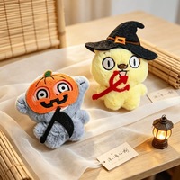 Vente en gros populaire : Peluche mini de 4 pouces, douce, haut de gamme, multi-styles, personnalisable en usine, pour machine à griffes, portable, en forme de pendentif de dessin animé