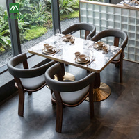 Meubles d'hôtel modernes de luxe en gros, chaises en bois massif, ensembles de tables en pierre frittée pour projets commerciaux de restaurants et cafés