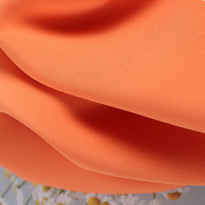 Tissu en mousseline 100 % polyester, fini mat, respirant, teint uni, léger, extensible, antistatique, sans plis, pour robes - Vente en gros - Product Image 3