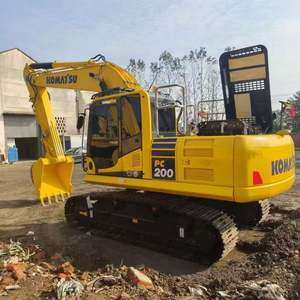 Excellente pelle excavatrice Komatsu PC200 avec une masse opérationnelle de 20 tonnes. Composants essentiels : moteur, boîte de vitesses, pompe à engrenages, roulement, PLC. - Product Image 4