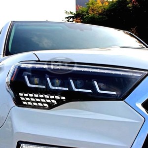 Faros delanteros para Toyota 4Runner 2014-2020 con cuatro luces LED de circulación diurna. - Product Image 5